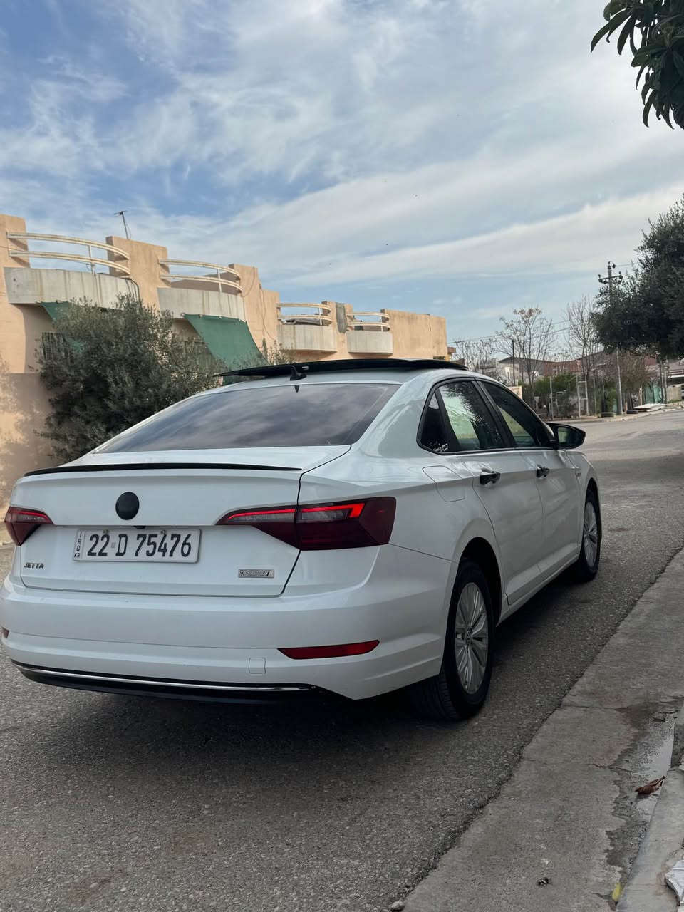 جيتا ٢٠٢٠ فول فول مواسةفات سةيارةكة هةتا بري جوانة گيرو مةكينةو تةقةو رةقة بةشةرت سةنةوي هةزةي نوي سةيارةكة ٦ پارچةي سبوغة بي ژوري بي ئيرباگ پيشو پشتي كةپسة رادارو بةردي گزؤزو بةوابة هةمووي بيلادي سةعر ١٢٧ مةجال ٤ وةرةقةش غةرامةي لةسةرة زانياري زياتر *********** أربيل, العراق
