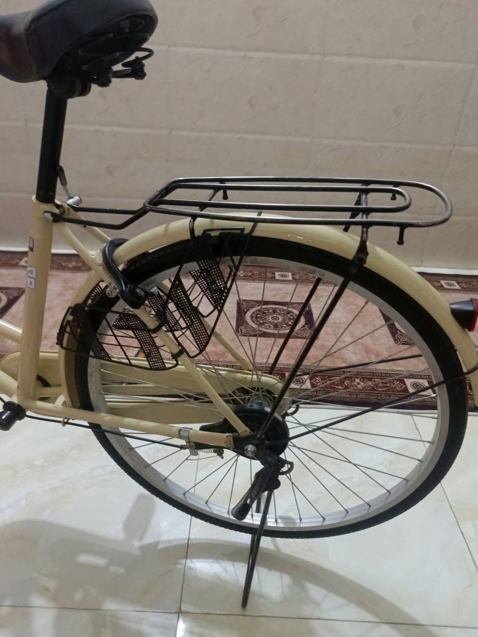 البيع حجم 26 سعر 105قفل
رقم ***********
