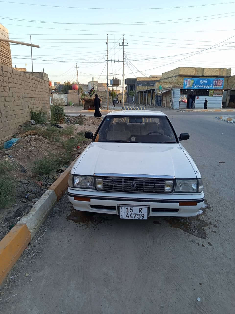 سلام عليكم سيدان مديل 90جديده واحل من الصور ***********السعر 68وبيه مجال
