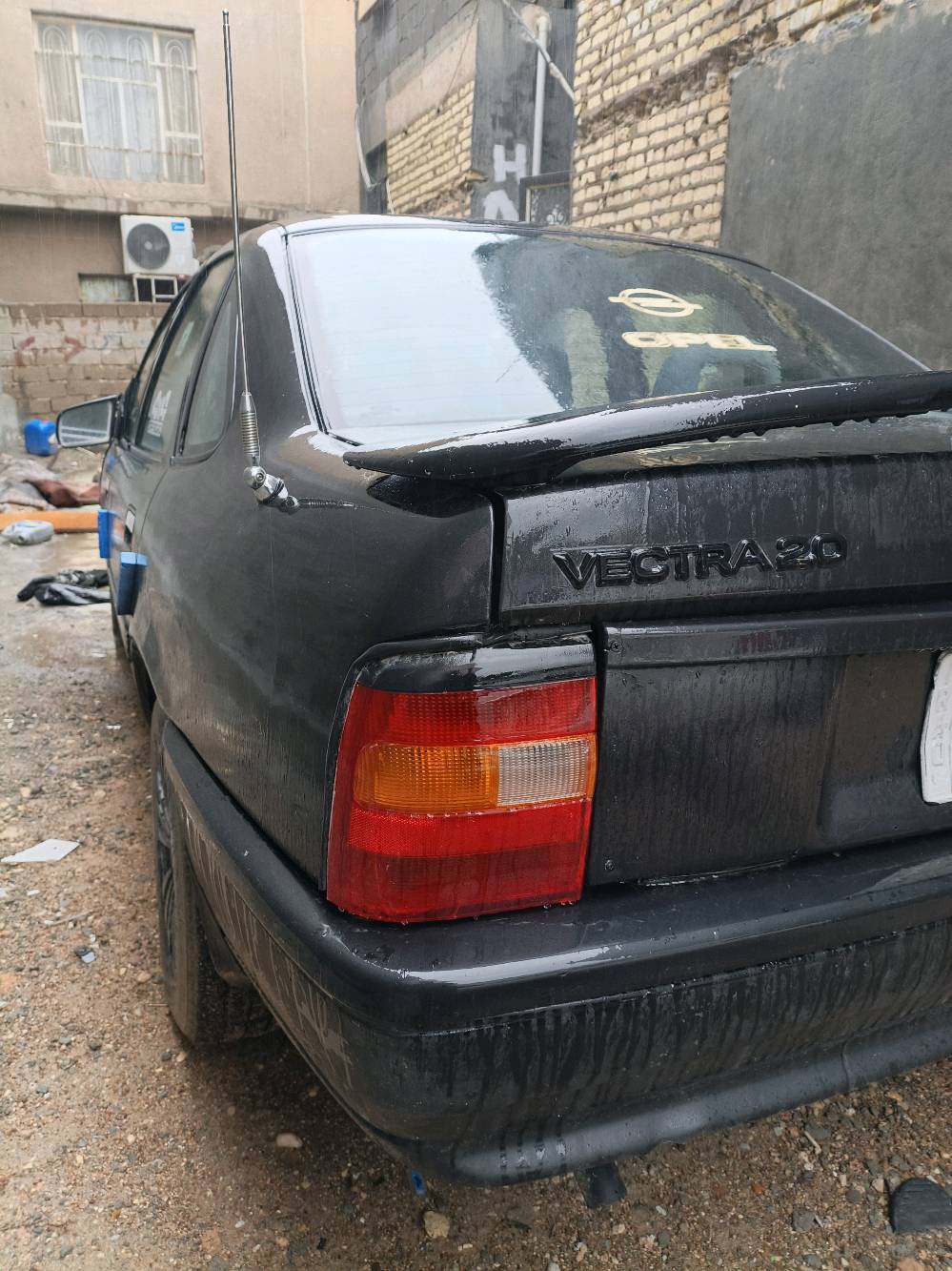 سلام عليكم
أوبل فكترا 1991 كير عادي مكينة وكير مكفوله حداديه جيده مكينه 1.6 دوش رقم بغداد باسمي تحويل او وكاله 
25
*********** مكاني واسط

