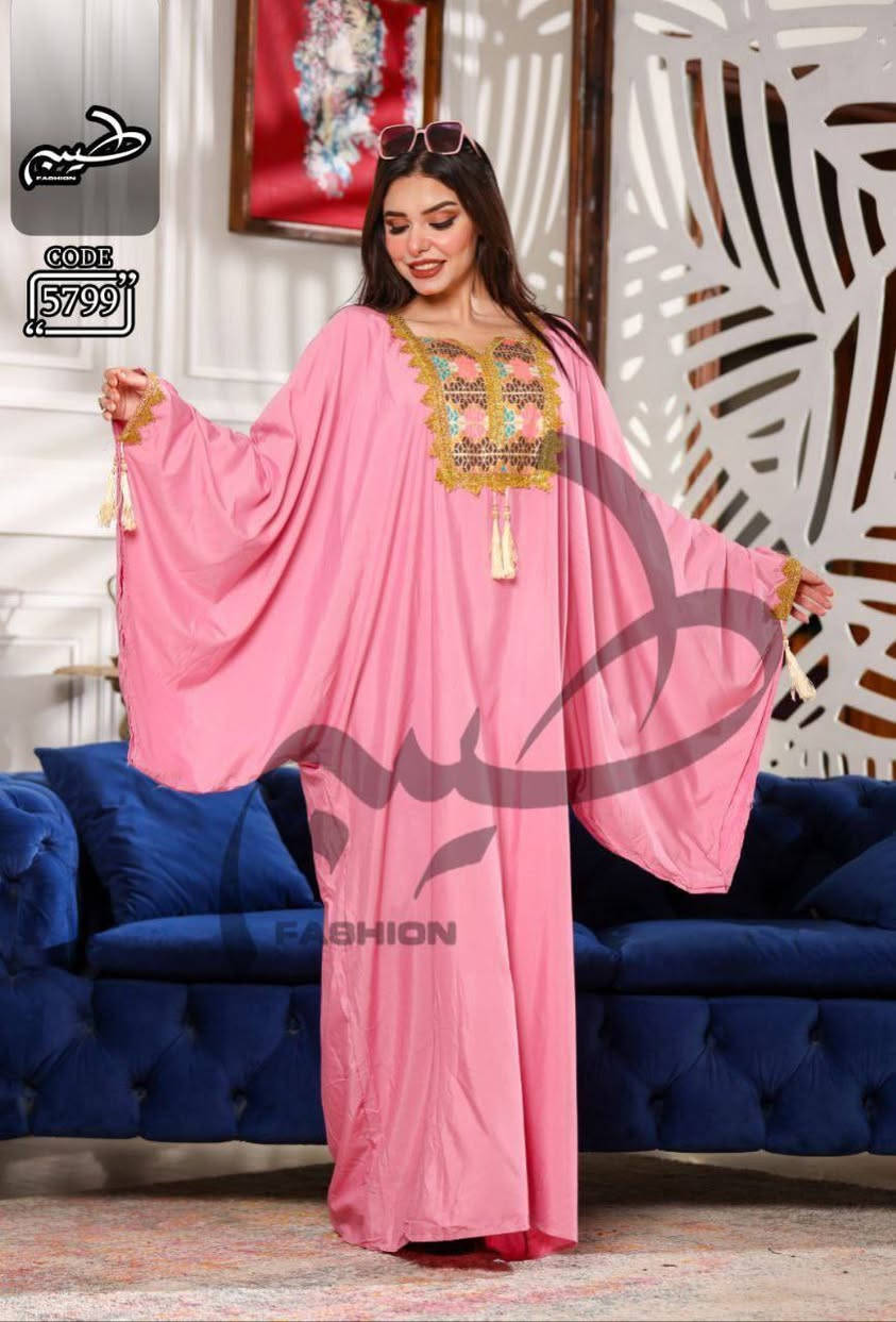 #عروض #رمضانية 
                       طموديلات #مصرية درجة اولى 
بمناسبة حلول شهر رمضان المبارك 

سعر  اي قطعة بالمنشور #ب 10 الاف فقط 

تتوفر خدمة توصيل لكافة المحافظات 

#ملابس #كلابيات #استقبال #مصرية  #صيفية #شتائية  #عروض #رمضانية 
#عبايات #فساتين


**إذا كنت صاحب هذا الإعلان وتريد حذفه لأي سبب، رجاءا أرسل رسالة إلى الدعم الفني**