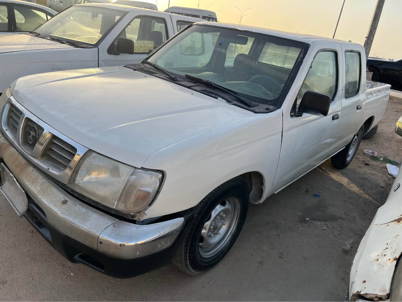 سلام عليكم
بيكم نيسان دبل قماره 2005مال مزاد وزارة داخليه بيه كتاب رسمي تمشي بي وين متريد اسويلك وكاله وانته ترقم 
تترقم بغداد 
كير ومكينه كفاله 
***********
مكان سياره كربلاء كربلاء, العراق
