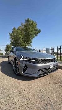 ألون رصاصي داخل جلد أسود Kia k5 ex 2024  ألون رصاصي داخل جلد أسود  بصم...