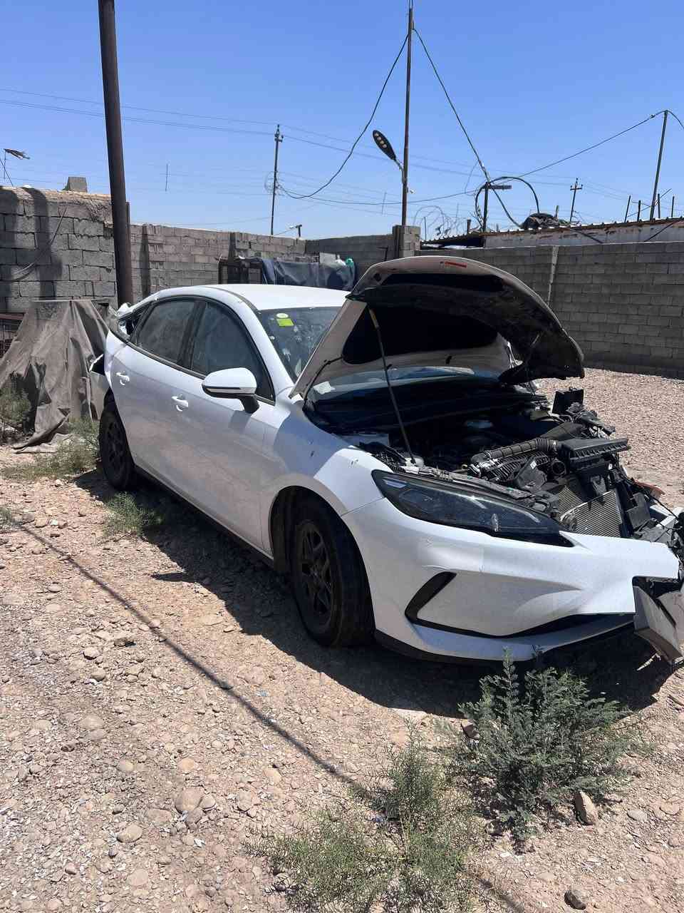 السلام عليكم بيوايدي موديل 26 ماشية 5الف جديدة رقم بغداد حرة مكان سيارة بغداد السياحي ***********
