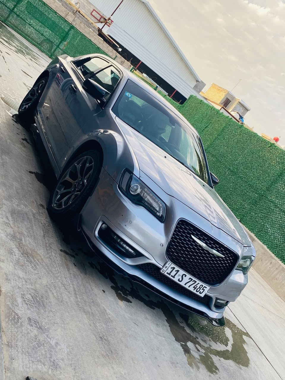 السلام عليكم
للبيع | كرايسلر 300S 2018 

 محرك 3.6 V6
 فئة S فول مواصفات عده الرادار
 بدون صبغ بدون ايرباك - كلين تايتل
 بدون أي مسج و كلوب جيك
 دخلت العراق ماشية 47 وحاليا 94 استخدام شخصي
 تايرات جديدة - صدر ودسكات جديدة - محرك و كير مكفول

السيارة بحالة ممتازة ونظيفة جداً وباسمي ، لا تحتاج أي مصروف، جاهزة للفحص بأي مكان 
الموقع: بغداد
للاستفسار ***********
