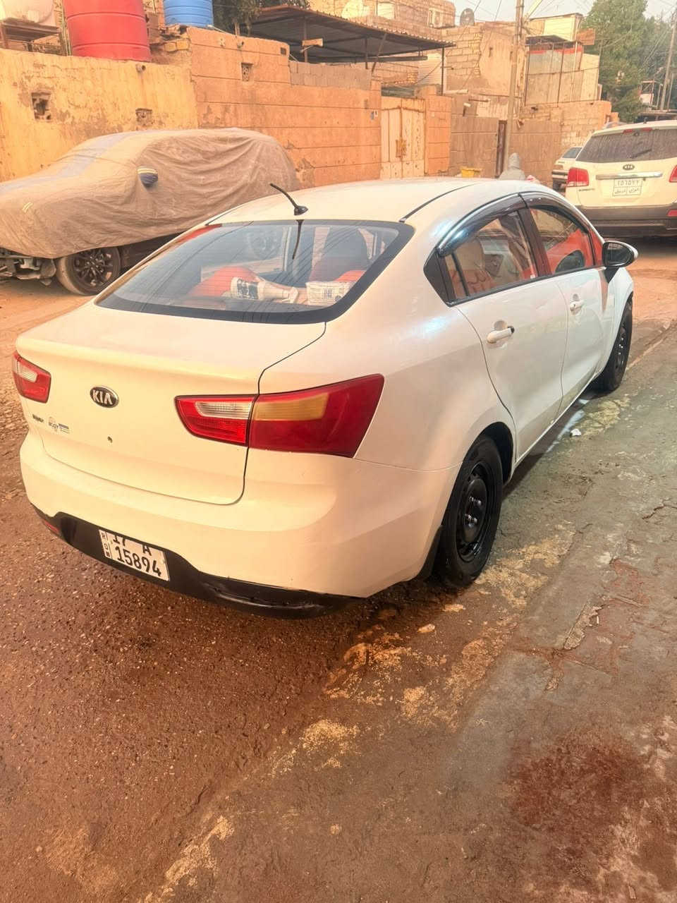 سلام عليكم كيا ريو موديل ٢٠١٣ للبيع رقم مثنى راعيه بالبصره السعر ٧٥ وبيه مجال رقم انكليزي مكينه جديده حداديه جديده تخم تاير باتري جديد غير مكفوله من الصبغ بدون ضربه قويه اني مكلف بالنشر فقط رقم صاحب السياره *********** موجوده بالبصر  الحيانيه حي الحسين اول لاين لحد يراسلني على الفيس رقم صاحبه موجود وعده واتساب وفيس وكلشي موجود
