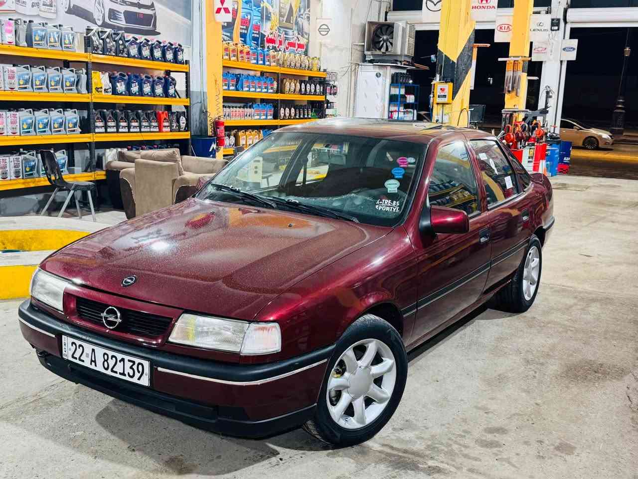 اوبل مؤديل 92 سلايت abs جام كاره باي 
پيشو بشت كه بس 
خياسي نيه  
تازه سه نه وي  به سه ر جوه ره قه م الماني 
تحويل     خرامه به شه رت  
سه قو تيكمه ي به شه رت 
نمونه له خاويني
سعري 47 معامله   
مشتري تلفون بكه

***********
*********** 
كركوك شوراو كركوك, العراق
