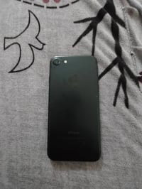 ايفون ٧ الصغير مكفول كفالة عامة من عطل وتصليح ذاكرة 128 جهاز كلة علا ب...