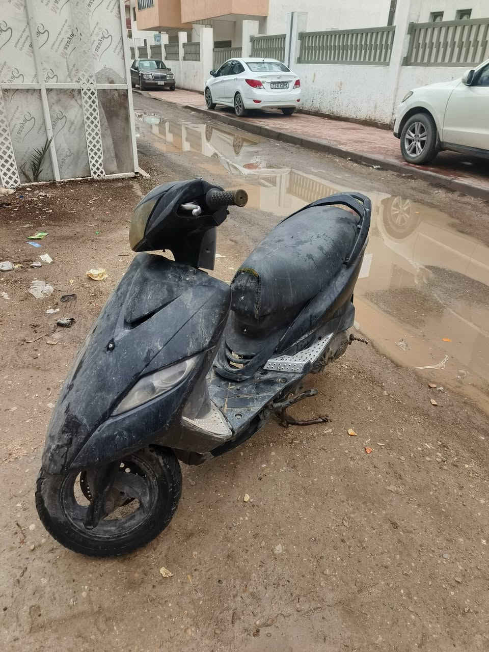 السلام عليكم شباب الدراجه بس بيها مشكله قائمه وصار لي فتره تاركها ورده ابيعها ايش قدى رقم الهاتف***********
