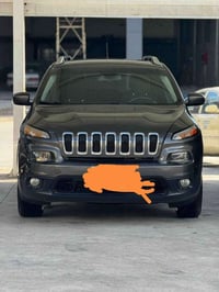 ،، للبيع او المراوس جيب موديل 2018 لاتيود فول مواصفات ماعدا السلايت مح...
