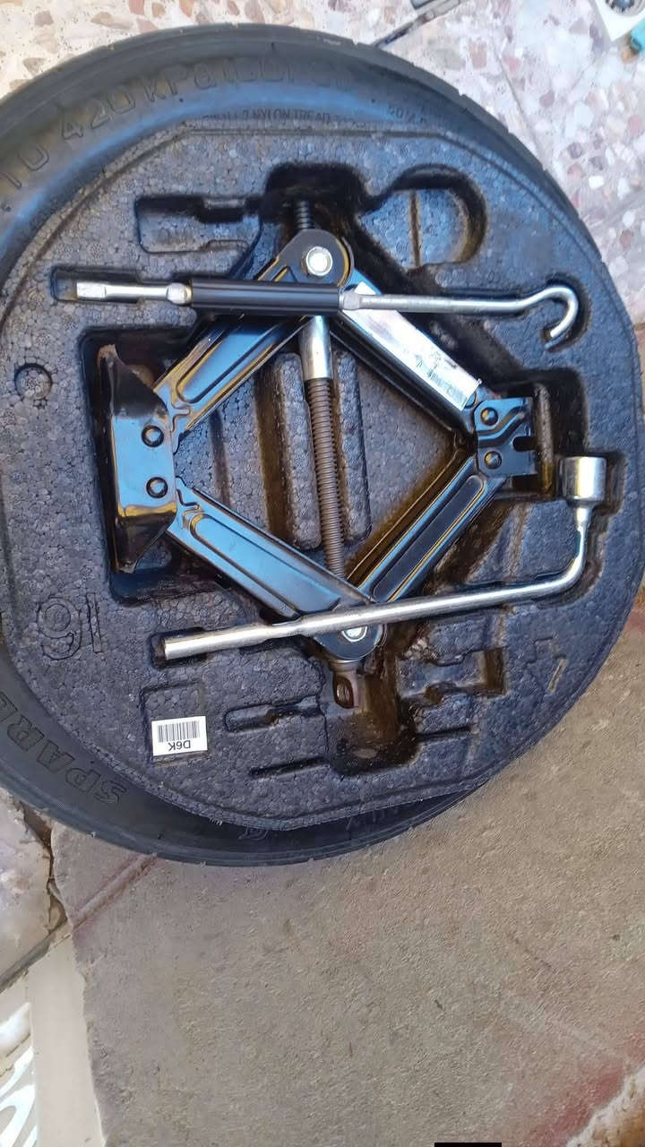 السلام عليكم
رمضان كريم عليكم 🌙🥰🌒
يوجد لدينا سبير طوارء + فلينة
للبيع اسبير طوارئ +فلينة   🛞🛞🚘🚘  جوكر جميع السيارات الحديثه
اللنترا    فورتي    سوناتا    توسان  كية  سيلتوس    كونا   اوبتما
الكوري
سبير طوارء +فلينة السعر 35
📞للاتصال بالرقم ***********
للإستفسار يوجد واتساب
