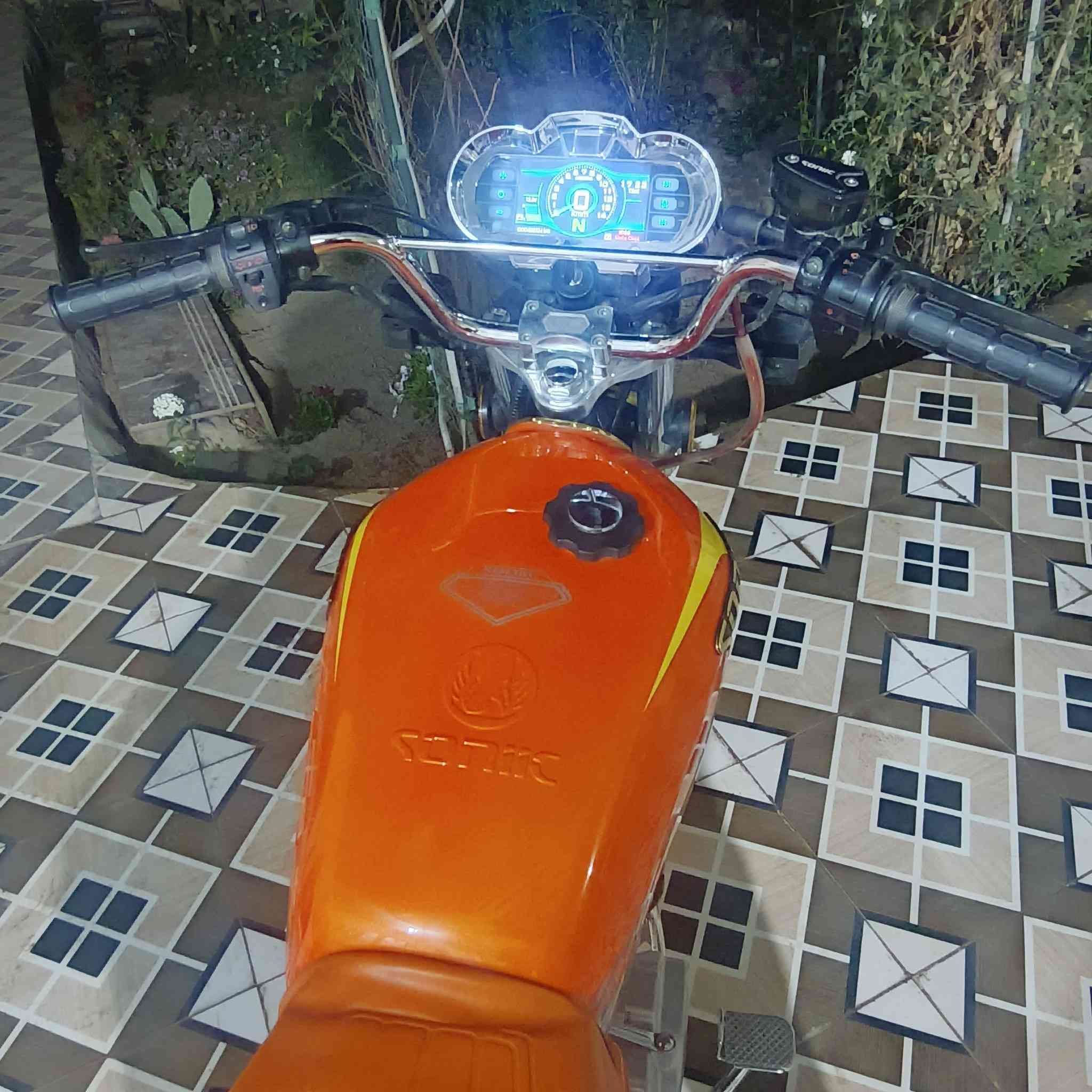 السلام عليكم تايكر مديل 2025 بشهر ١٢ اطلع من الوكيل أوراق المكان مركز بابل السعر ٧٥٠وبيه مجال الرقم ***********
