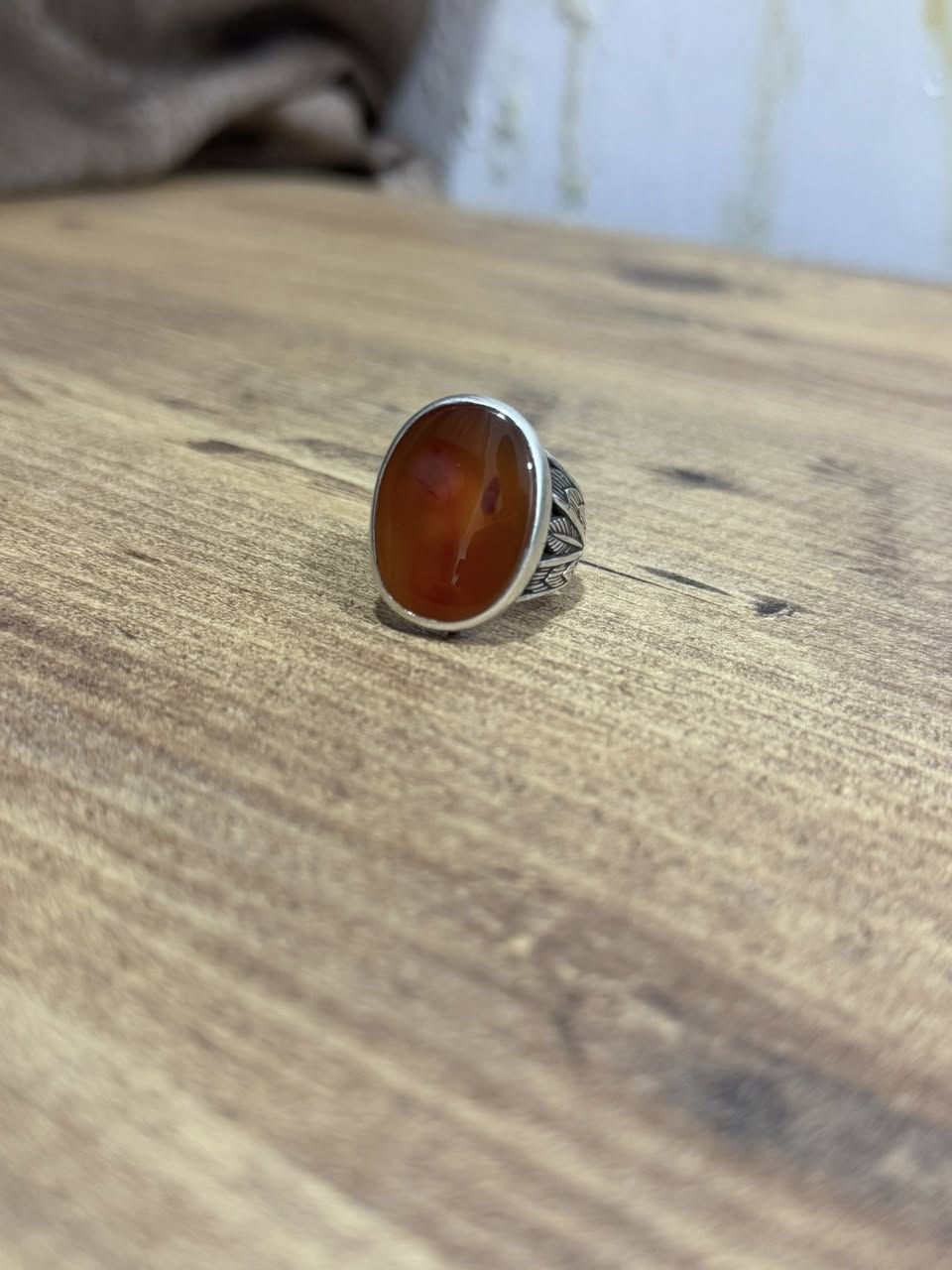 سلام عليكم محبس يماني مشمشي حجره حره ما معالجه صياغه يدويه قطعه حلوه كلش مكاني بغداد العبيدي ***********
