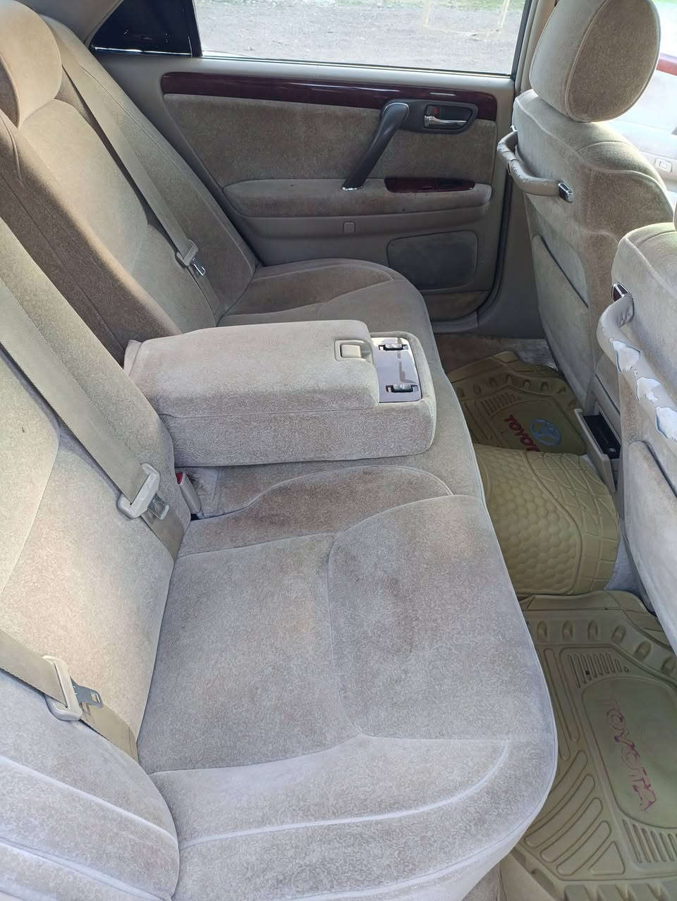 السلام عليكم ملكه ادوات ادوات متومه كامل وين ما يعجبك روح بيه اي محافظة بالك سنويه لغاية 28  هزه جديده محرك كير شرط دكمتين اربع كشنات كهرباء مري شفط + هيتر كروز سرعه دتفئه تبريد كلها شغاله سياره جديد مال بيت السعر 41 وبيه مجال وترهم مقدمه وبل شهر معا الكفيل  ويرهم مراوس حسب القناعه للتصال *********** المكان الشرقاط الايسر
