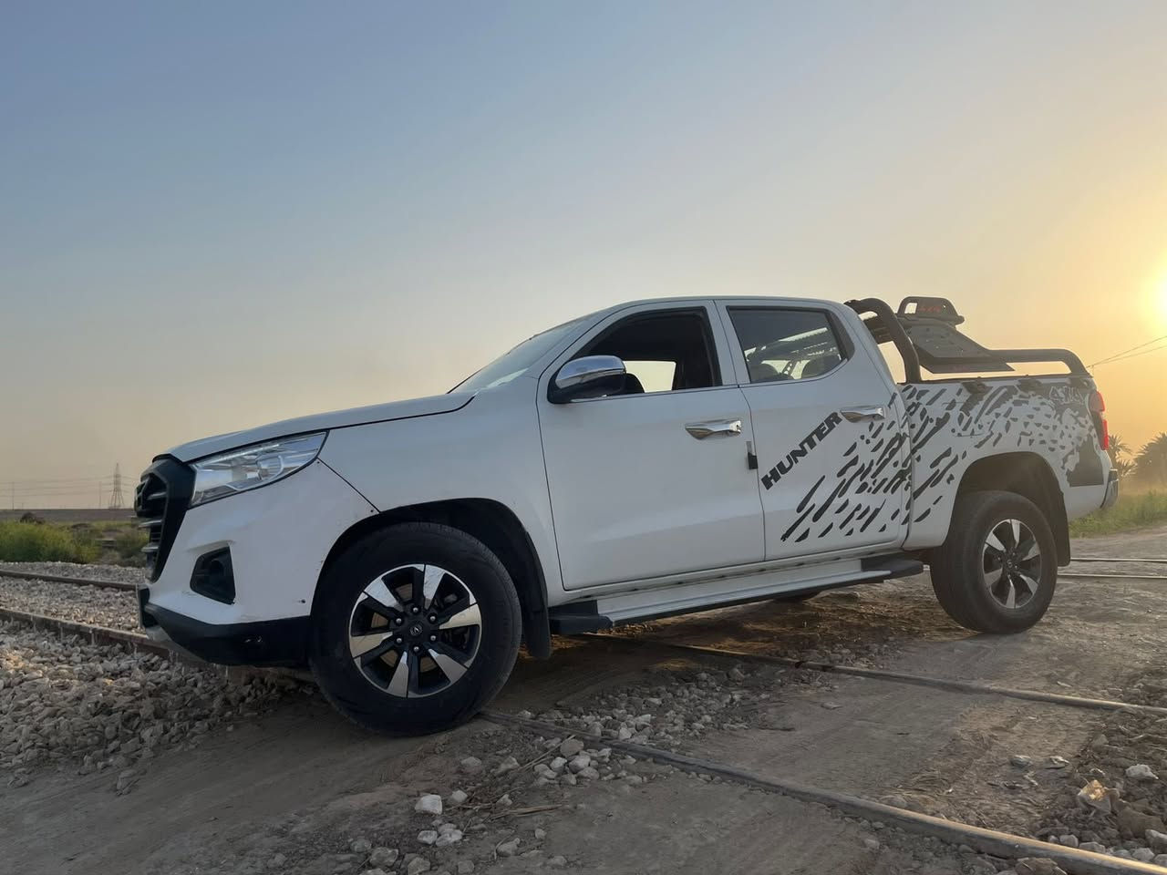 السلام عليكم
سيارة للبيع
نوع بيكم هانتر شانجان
موديل 2023 
كشنات كهرباء بصمة داخل السيارة جلد السيارة فول رقم بغداد
السيارة ماشية 76 فقط 
السيارة ممطلوبة ولا ربع للشركة 
السعر 165 وبي مجال للشراي 
للتواصل واتساب ***********
