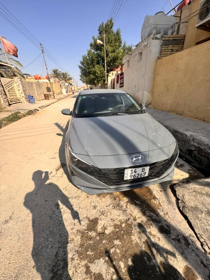 النترا 2022
نص فول وارد امريكي 

ضربته بلجنطه خفيفه 

بصره معوقين 
ماشيه 25 ميل
لون سمنتي مميز 

السعر 155 وبيه مجال 
سياره نظافته 100%
الاتصال ع رقم التالي 
***********
