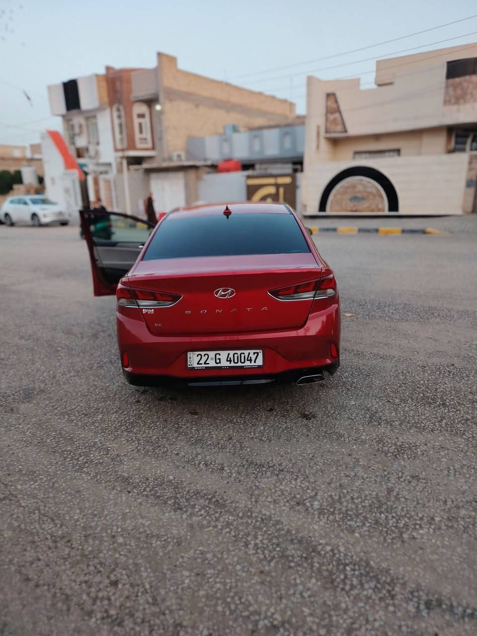 بيع او مراوس 
سوناتا 2018 وارد امريكي محرك 2400 GDi
مواصفات عاديه تحكمات استيرن نقطه عمياء كامره دواره
السياره نضيفه وعلى الفحص حادث بسيط بدون صبغ بدون تبديل بدون دواخل بدون ايرباك بس بارد وتكحيل رقم اربيل انكليزي مميز  تحويل او وكاله مكان السيارة كربلاء السعر 140 وبيها مجال قليل للاتصال *********** صورة الحادث بالمنشور
