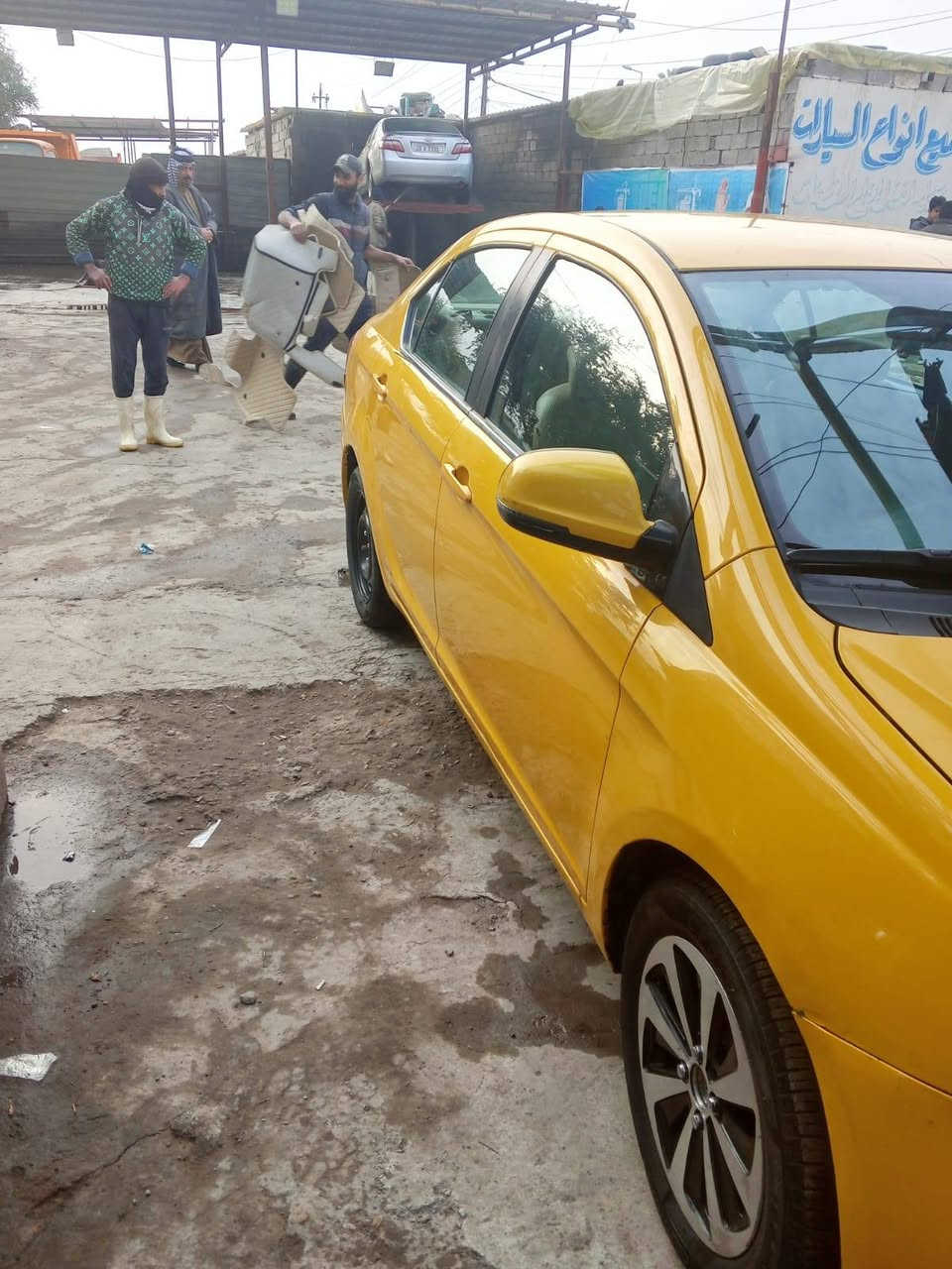 سلام عليكم كرايت ويل فولكس موديل 2016 رقم كربلاء السيارة مكفولة ماعدا بيها طخه اقل الشبر عل بارد حدادية جديدة كلج جديد السيارة خير من الله العنوان بغداد الشعلة السعر 60 ورقه أو بيها مجال إذا اكو مراوس اوتماتيك حسب القناعه***********
