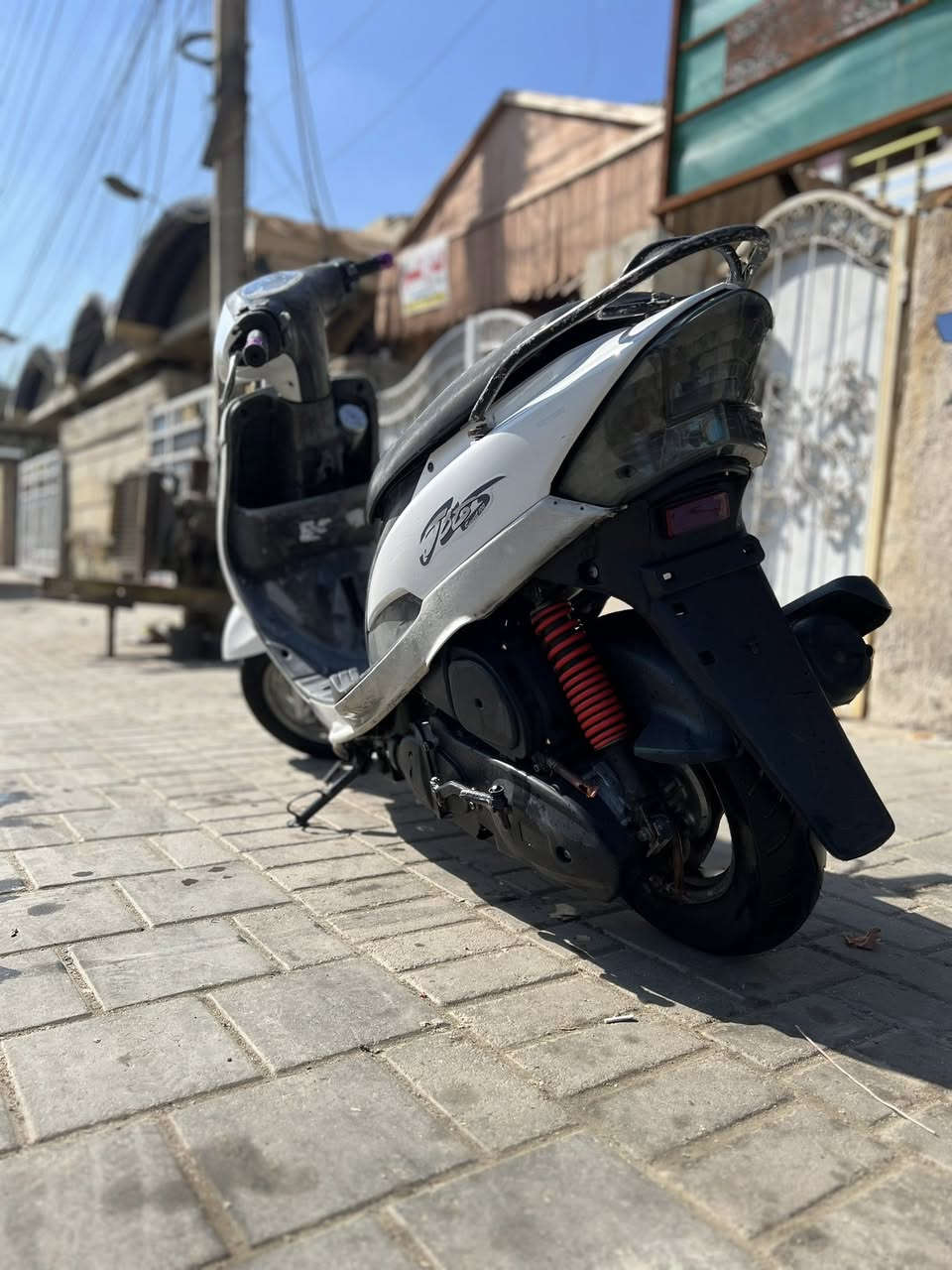 ماكس منغولي مكفوله كفالة عامه كفرات بلاد اصليات كله مختم مكينه برغي ممفتوح بيه كهربيات كله شغاله 
المكينه خرسه مينسمع اله صوت 
عنوان بغداد الشعب  شارع عدن 
سعر 550وبيه مجال 
***********
