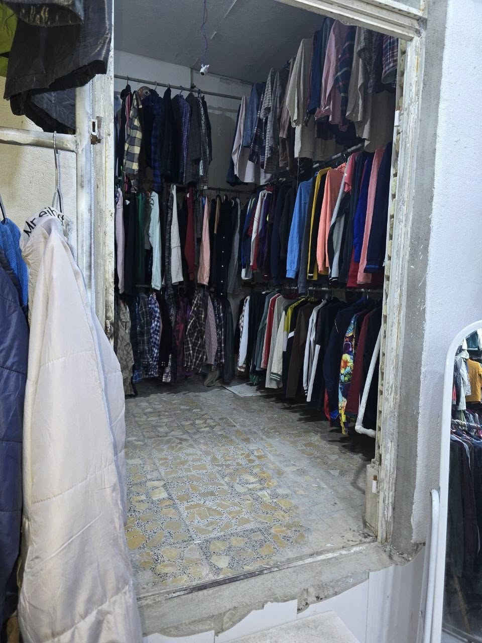 محل للبیع باله رجالی قمصله ٫سویتر٫بجامه٫بلوز ٫ریاضی ٫ستره٫کوت٫بنطرون٫عسکری٫قمصان٫احذیه
المکان مغربه مقابل مطعم حمیسه
العدد حوالی 2000قطعه او اکثر 
للاستفسار الاتصال علی رقم
***********
