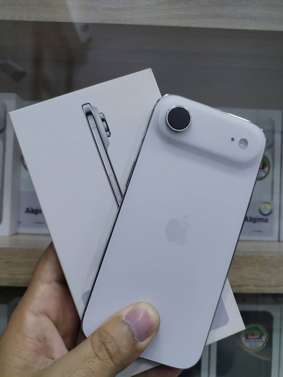 ايفون 17اير
 ذاكره 256
بطاريه 100‎%
مشحون 63 مره فقط
 وتر بروف
 جهاز جديد زلغ مابي
بعده داخل ضمان 
سعره 1200 
مكاني بغداد الشعب
***********
