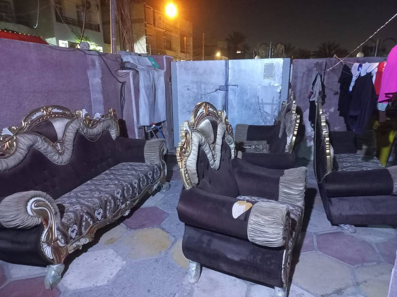 تخم ملكي 10 مقاعد عايزه غسل ولتجوات مال الايد عايزهن ترتيب قيم واخذ


**إذا كنت صاحب هذا الإعلان وتريد حذفه لأي سبب، رجاءا أرسل رسالة إلى الدعم الفني**