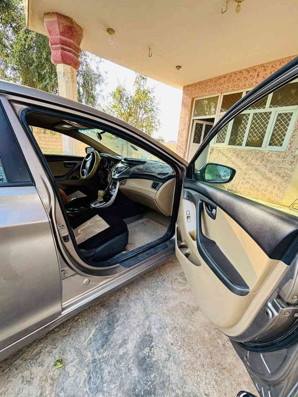 السلام عليكم .الانتره موديل 2012امريكي ضرر فقط جنطه .ما بيها اي صبغ ...هذا رقم ***********تصل وتدال أو راسل الصفحه
