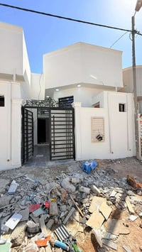 بيت زراعي • ١٠٠م • جاهز للسكن