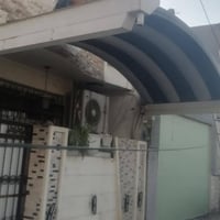 سقيفة للبيع الطول 2.5متر والعرض 5 الوزن الثقيل الاصلي سعره 400الف وبيه...