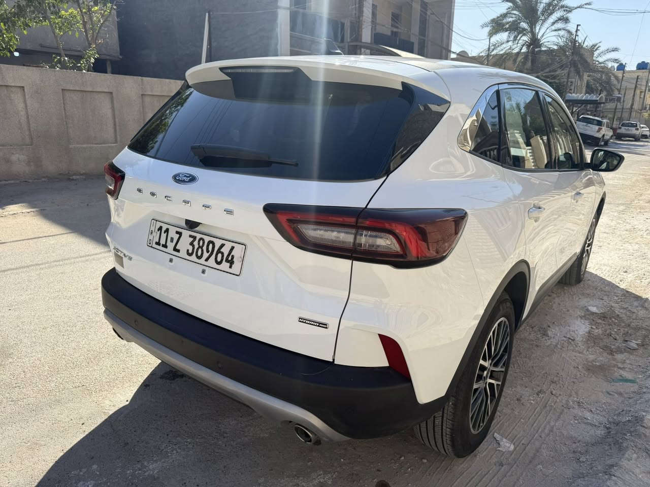 فورد اسكيب 2023 هايبرد
محرك 4 سلندر 2500 هايبرد 
ماشية 15 الف ميل 
صور الحادث مرفقة صبغ 3 قطع 
راديترات البلادية مامبدلة
شاشة كبيرة 
حساس وكامرة خلفية 
كشن كهرباء 
السعر 148 

بغداد الدورة 
***********
