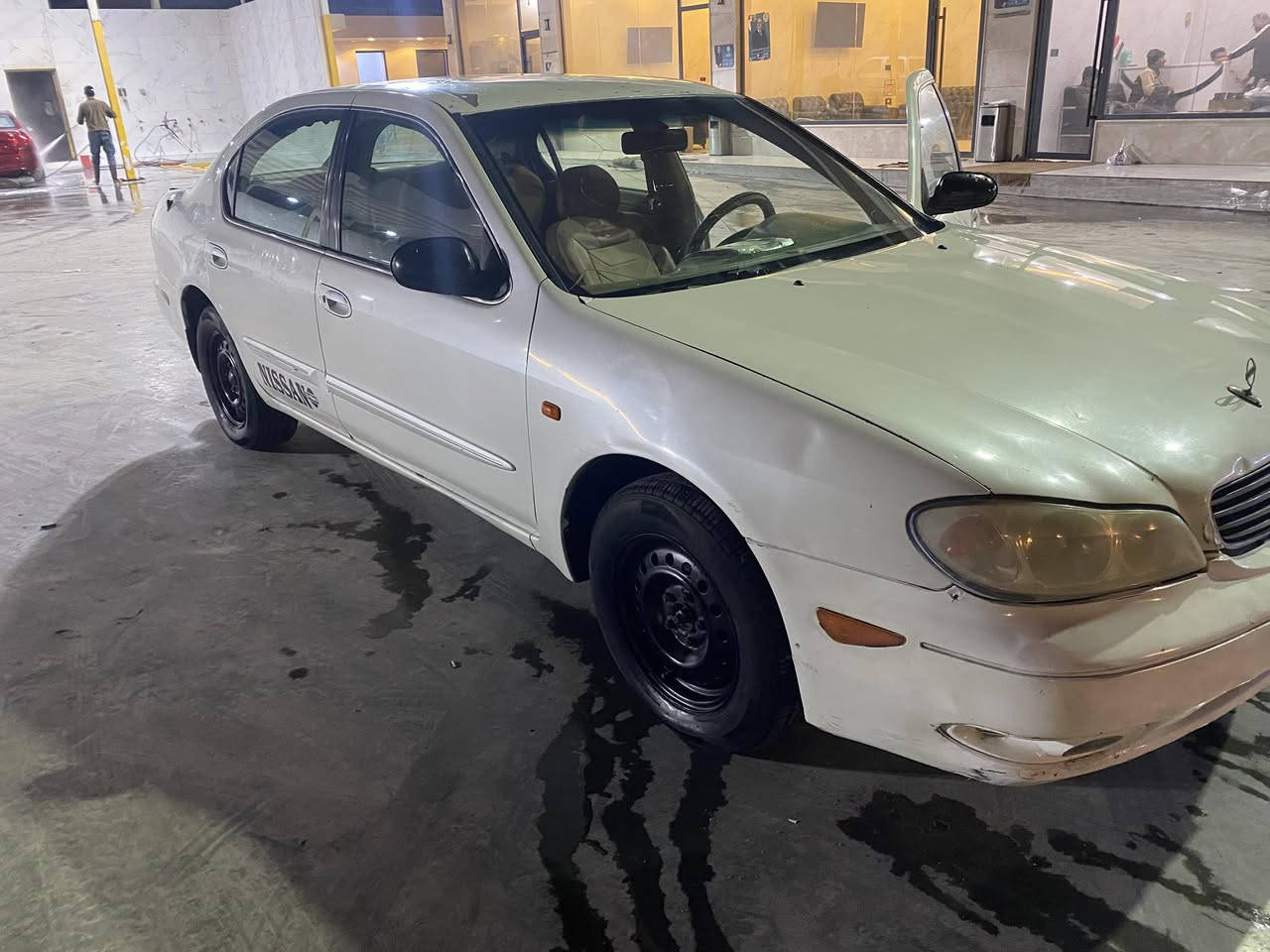 السلام عليكم للبيع  نيسان مكسيما مال مزاد كامله رقمهة ميكلف غير 260 الف وقرصهة واصل موديل 2008مكينه 6 
لاتنقيص ولا تبخير تبريد وجه كمبريسر لاطش سياره بلاديه يرادلهة ادامه غرفه جديده بدون نقص حساس بگ  بيهة طخة بسيطة بين البابين جهة السايق 
مكان السياره المسيب *********** السعر 43وبيها مجال للجاد بالشراء
