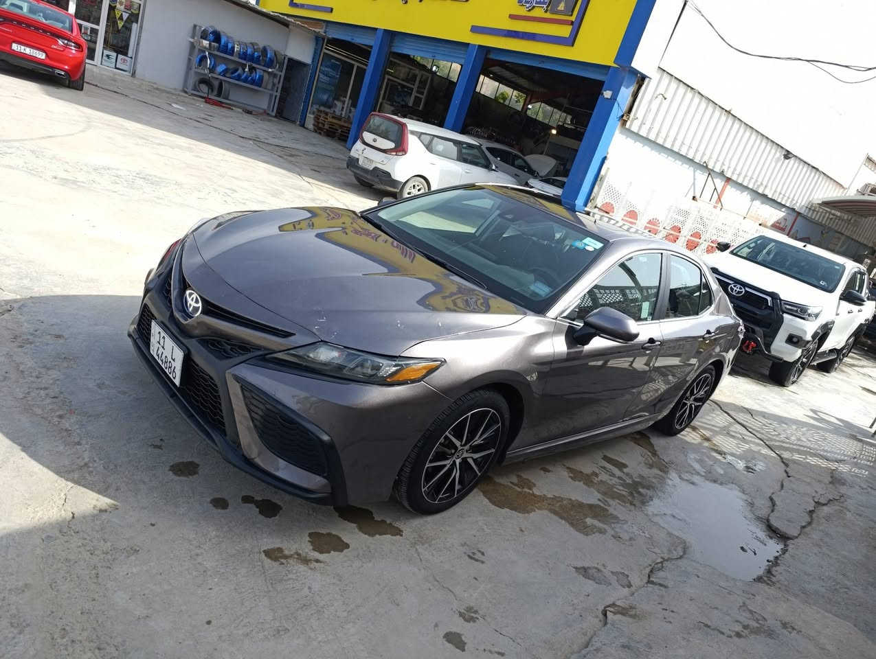 السلام عليكم ورحمه الله وبركاته
📍 ديالى بعقوبة  
🚗 الموديل : 2024  تويوتا كامري  
🔴 الـعـداد : 26000 ميل 
🔴 اللـون : رصاصي فيلي
🔴الضرر موضح بالصور
السيارة مصلحة وجاهزة بدون صبغ البريد مصلح نفسه بارد والدعامية كذلك 
المواصفات : SE plus فول مواصفات   
  
📍 الموقع : ديالى بعقوبة 
السـعـر :  21800$   قابل للتفاوض
السيارة  رقم بغداد تحويل ثاني يوم  
للتواصل على الارقام التالية 
*********** صلاح العبيدي 
*********** علي عباس
