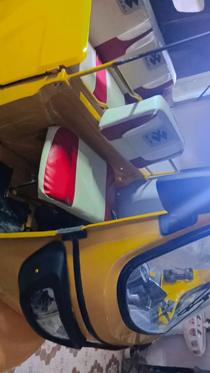 موديل 2019 اوراق اصوليه مكينه 21 سعر 5 وبيها مجال الطيبين ***********
مكان القاسم
