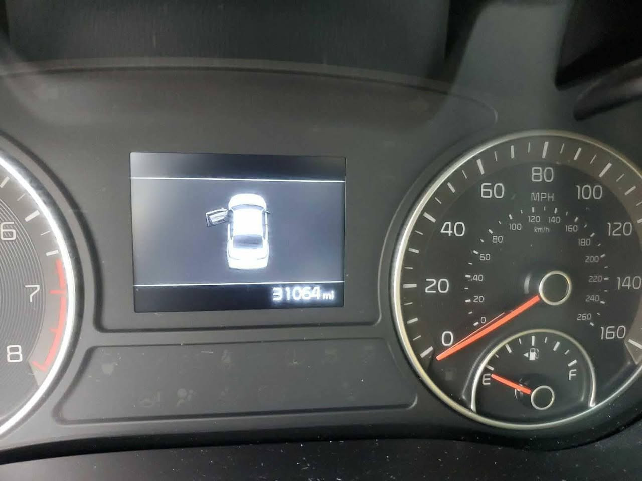 السلام عليكم كيا اوبتما أمريكي موديل 2020 مكينه 2400 جديده سياره كلين وناشر صور الحادث كلش بصيط ايربك كله سليم بيهه بل العراق جاملغ ايسر صبغ فقط سياره جديده معنه الكلمه من كل جانب عل وضع الشركه  صدر جديد تخم تاير جديد  ماشيه 67 رقم اربيل بسمي تريد تحويل وكاله موجود  مواصفات سياره جميع مواصفات عده بصمه والفتحه معروفه مواصفات fe ميحتاج اذكرهه السعر 155 بيهه مجال بسيط مكان سياره بغداد التاجي  
رقم الهاتف ***********
