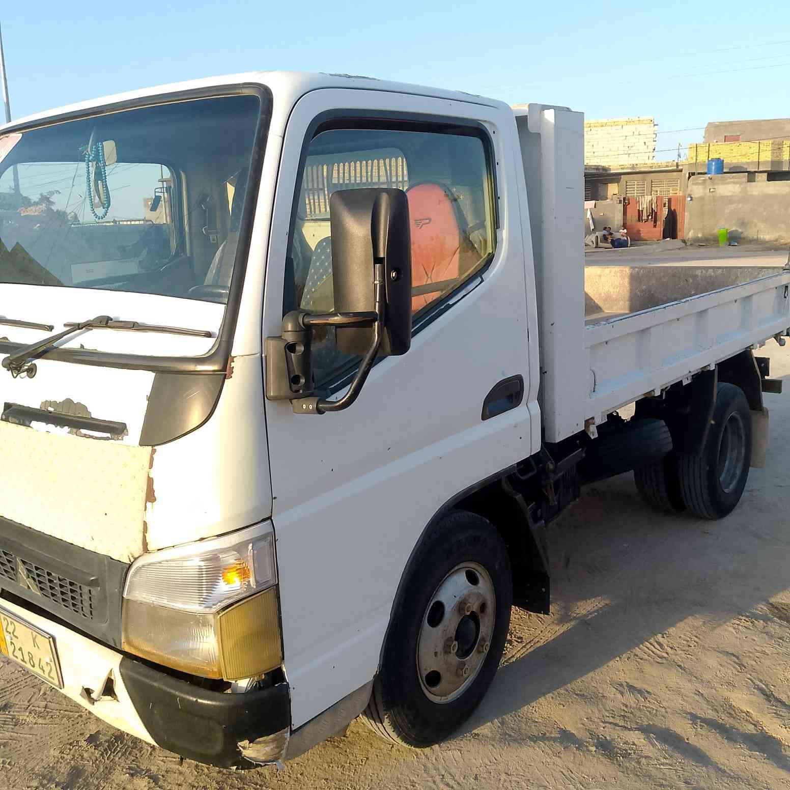 كنتر موديل ٢٠٠٧ مكفوله كفاله عامه مكينه جديده جاهز انه مكلف بالنشر رقم صاحب  السيارة  ***********
