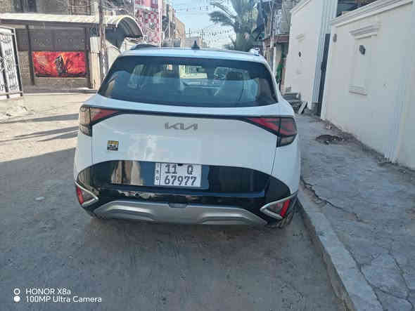 السلام عليكم شباب سيارة سبورتج علايم سود لامع2024 بسمي رقمها بغداد ماشية 9 الف المواصفات مثل ماواضح للبيع سعرها 255 اوبيها مجال للشراي مكانها بغداد حي اؤر لاستفسار ***********
