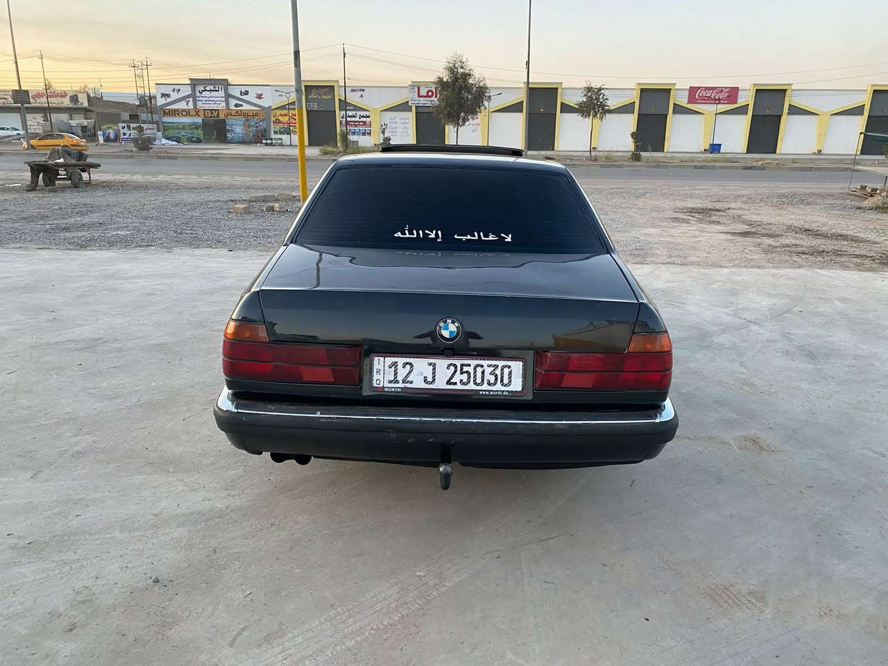 للبيع ✨BMW 730 V8 ✨لون اسود كحلي
فول اوتو مديل94✅ 
 بخ جماليه مصبوغه اول صبغه✅
تبريد تدفئه قطعتين شرط ✅
بجم عريض ✅
دبل جكمجه✅
كشنات كهرب جلد تدفئه امامي خلفي ✅
خزن ميموري للكشنات ✅
محرك 8 شرط كير شرط✅
حماوه ثابته اقل من النص ✅
طخم كامل جديد✅
طخم تايرات جديد✅
✅ABSشغال
سنتر لوك ✅ 
كابون بانزين ✅
رقم انكليزي ✅
سلايت 3 وضعيات ✅
4جامات كهرباء✅
لايتات بلادي شركه✅
بدون خياس✅
صاج بلادي مو لزك ✅
مكفوله  والكص✅
✨فول السياره✨

سعر السيارة 70 ورقة

***********

***********

