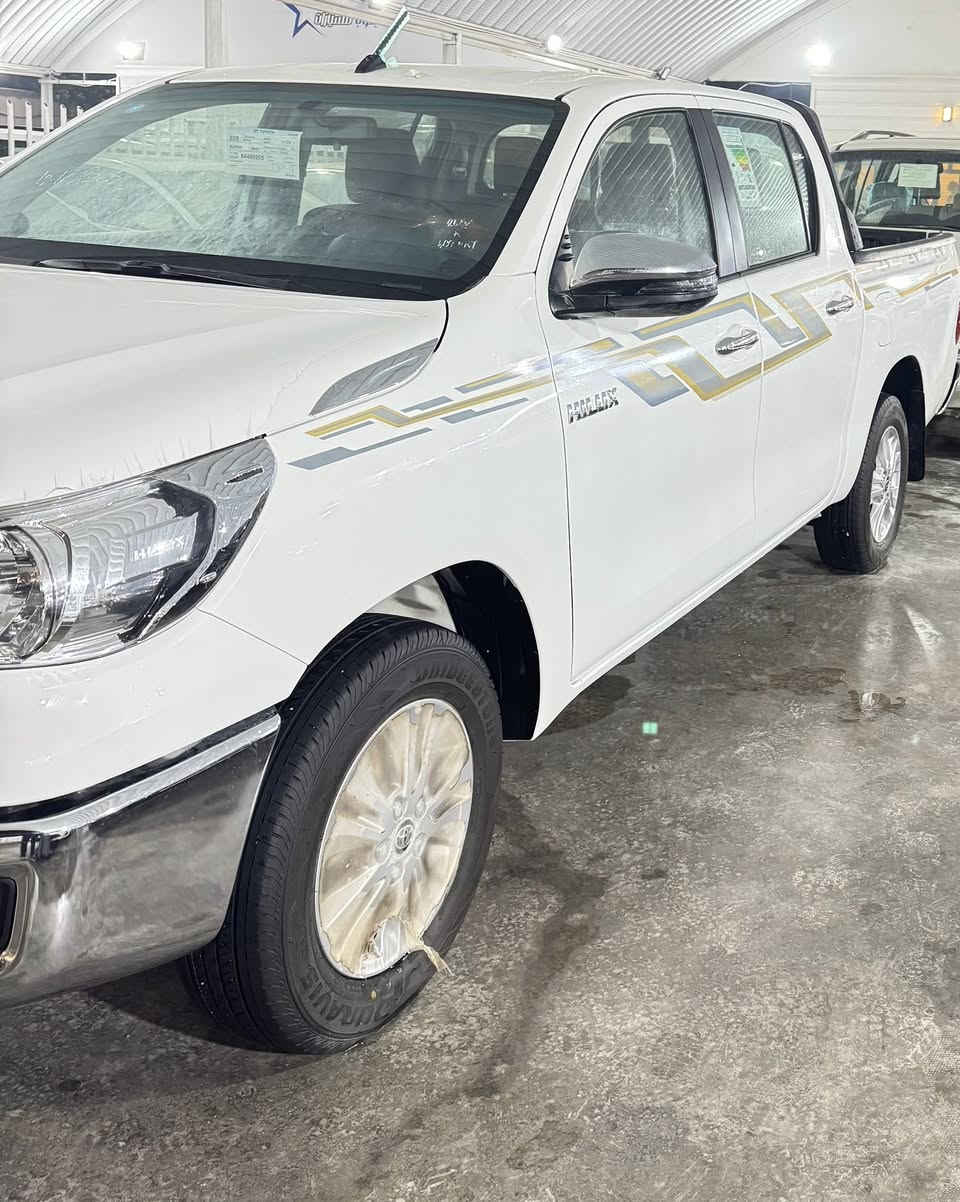 للبيع او مراوس بيكب تويوتا هايلوكس ناصيه كويتيه  

السايرموديل 2025  رقم قادسيه بحاله الوكاله ماشيه 60 

كيلو كير اوتماتيك تبريد قطعتين 

العنوان الديوانيه 

السعر 330

***********
