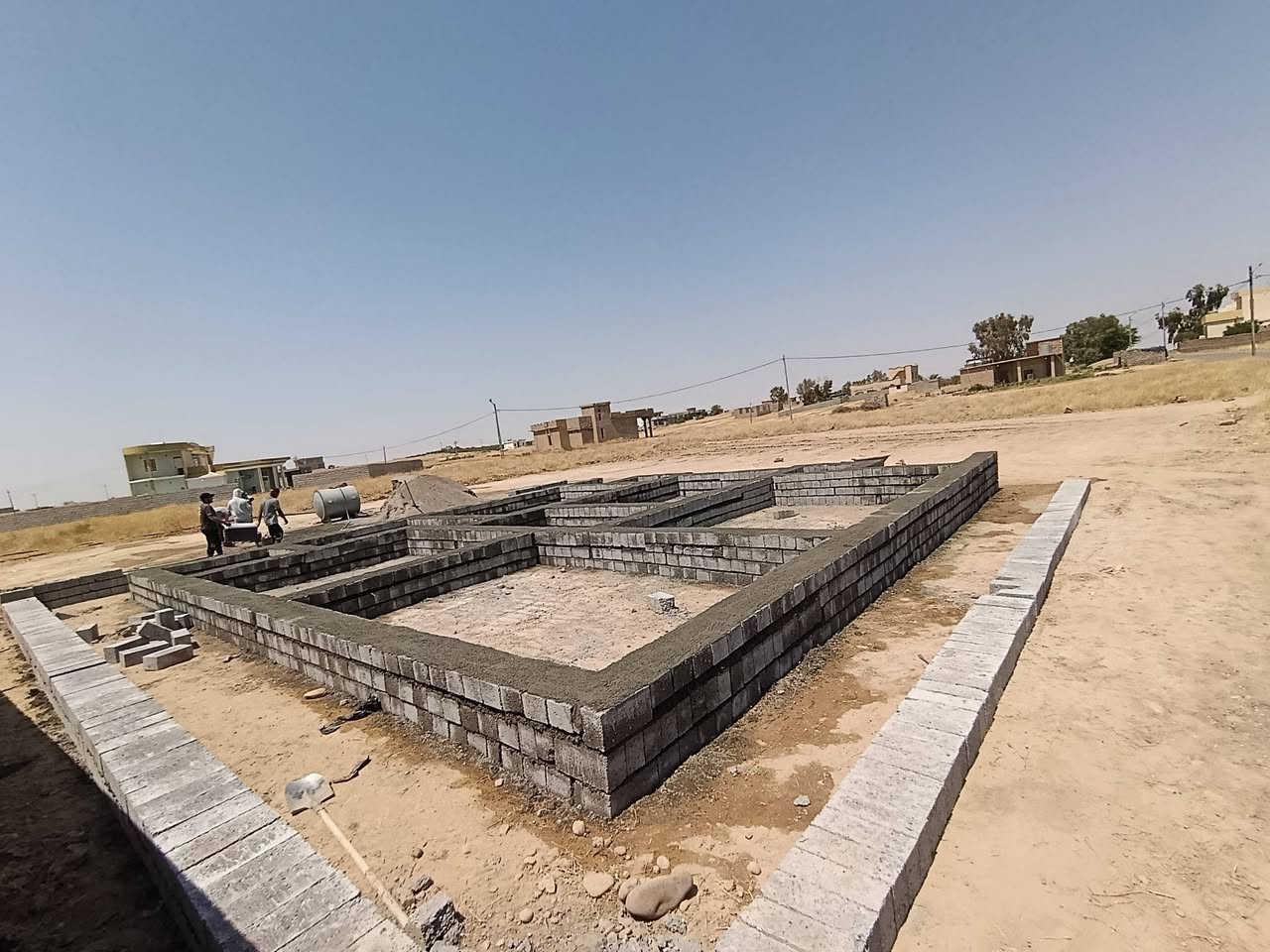 السلام عليكم يوجد كادر بناء متفرغ حالين 3 اصطوات الاتصال ***********
