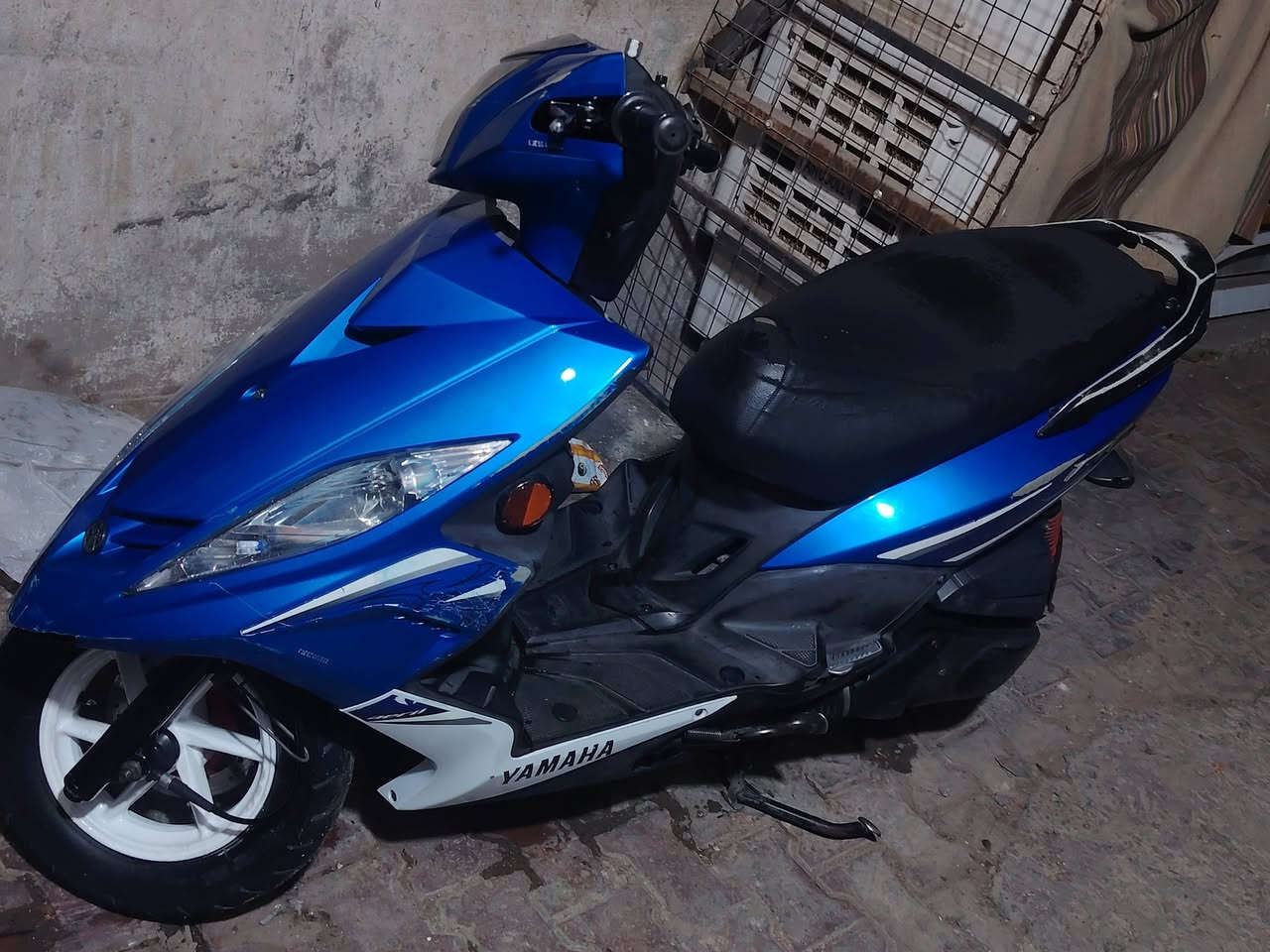 السلام عليكم دراجه جيتي ار موديل ١٤ كفاله عامه مكينه وكفر وشلعه ومعدل خير من الله الدراجه مداريها دهن امزويل وبازين كله محسن عنوان بغداد شارع حيفا رقمي 

***********
