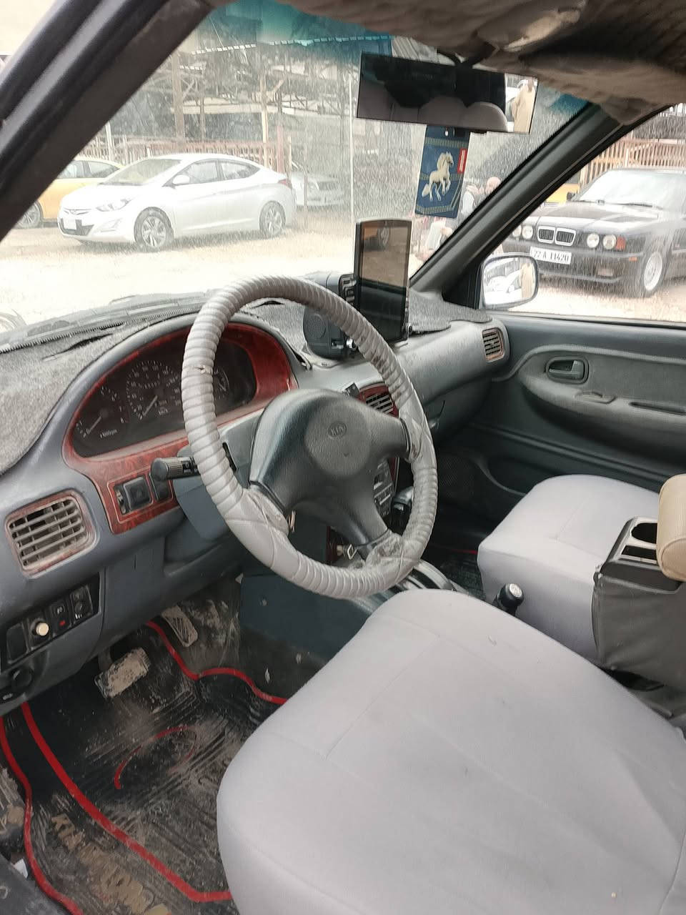 السلام عليكم
كيا سبورتج موديل ١٩٩٨ محرك مسكر بلادي ٢٠٠٠ كير اوتو 
مكفوله من الضربه والتبديل فقط صبغ جماليه محرك وكير وصدر جديد تخم تاير جديد سياره جاهزه من كول النواحي مال جناي مكاني بابل 
السعر ٥٠ وبيها مجال قليل 
***********
