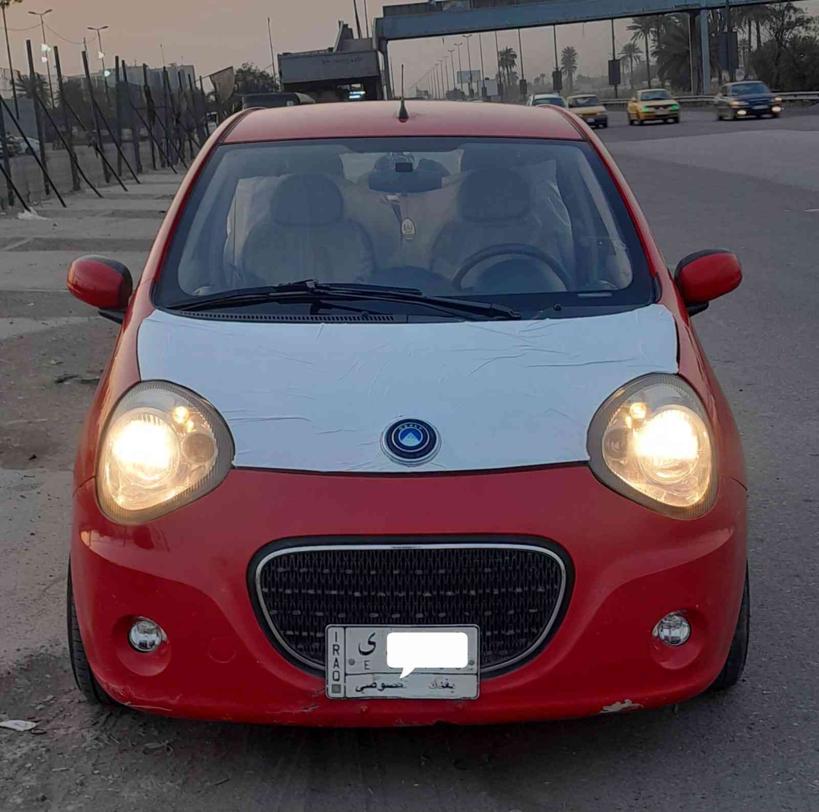 .السلام عليكم 
للبيع باندا . موديل ٢٠١٣ . رقم بغداد ألماني مشروع وطني. 
كير ومكينة مكفولات بلاديات . مكفولة كفاله عامة من الحادث. 
صبغ فقط جاملغ أمامي الأيمن والهلال الخلفي . تبريد شغال ثلج .
سياره نظيفه ما ناقصها شي . السعر ٤٥$ وبيها مجال للشراي 
العنوان بغداد الجديدة 
***********
