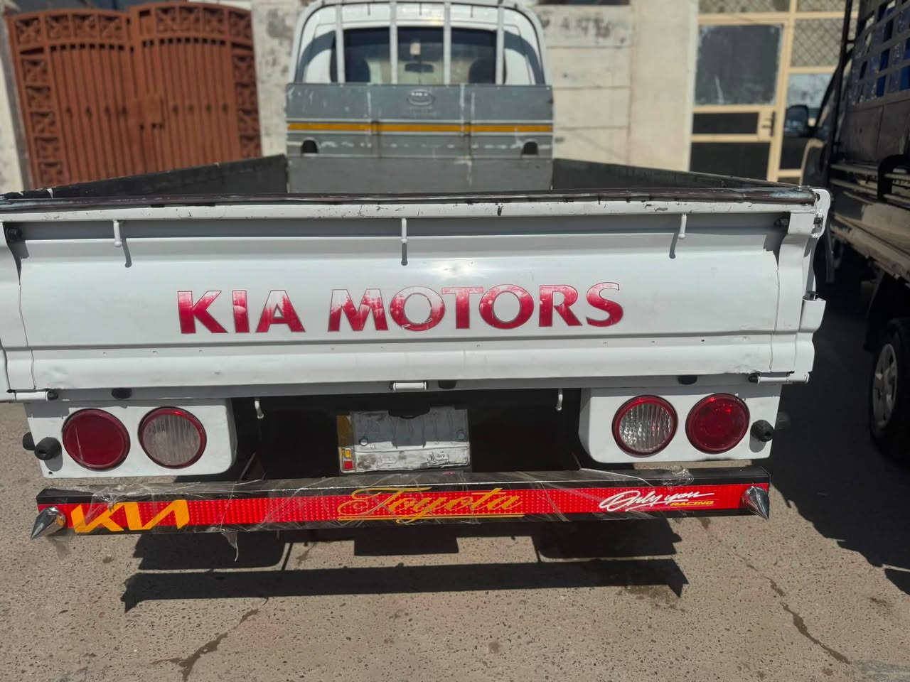 ‏Kia 2016 2700 سيارة مقفولة على Dusit في صبغ أثر شخط وكيلة جديدة شاص قم تاير السيارة يضرب وما سعرها 105 مكانها بغداد ورقمها بغداد ***********

