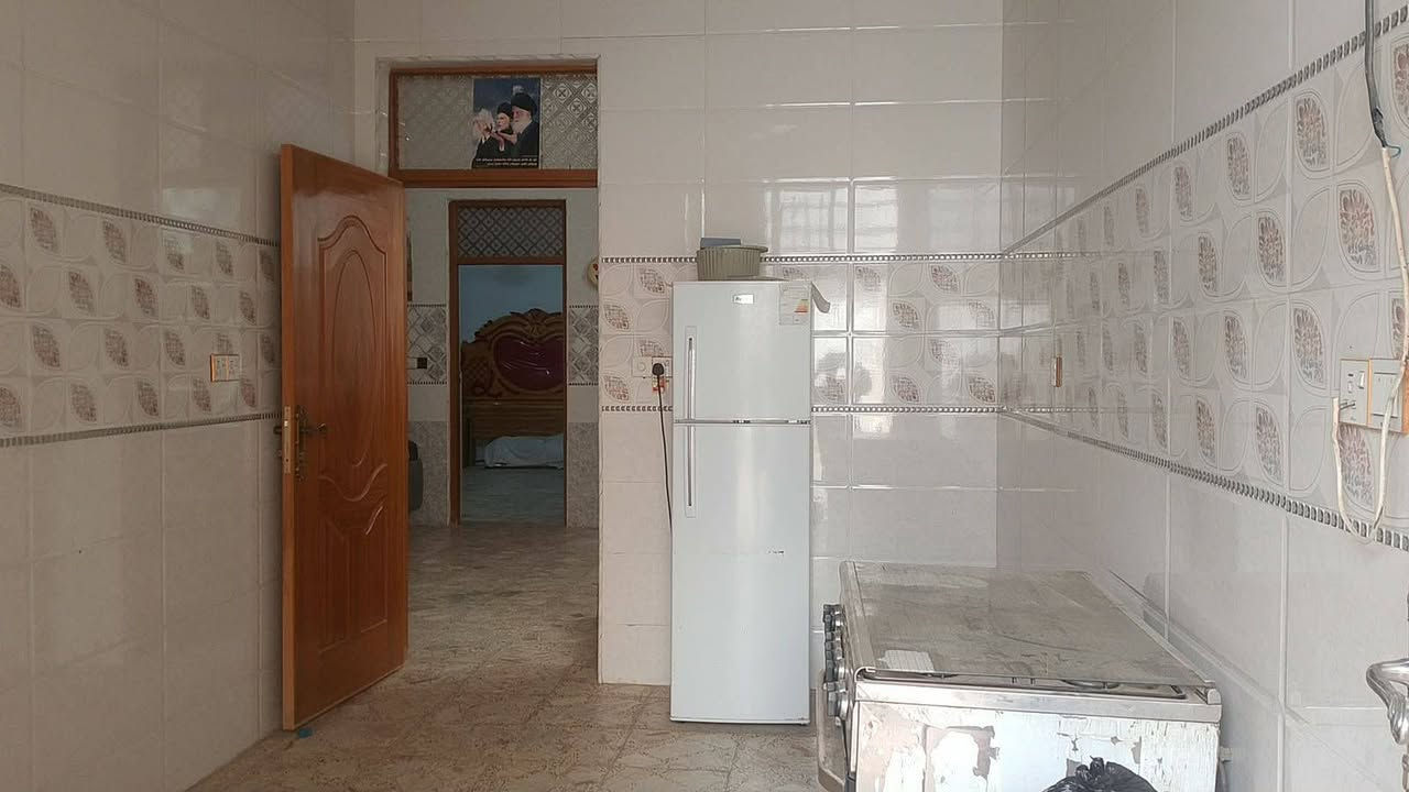 ياالله مكتب الجبوري للعقار بلخدمه ***********
دااار للللبيع مساحه 150متر حي ميسان شارع النخيل طابو زراعي قرب حسينية الزهراء صب كونكريت درجه شارع 10متر السعر 95مع المجال الاستفسار وات ساب بلخدمه *********** #الجبوري للعقار
