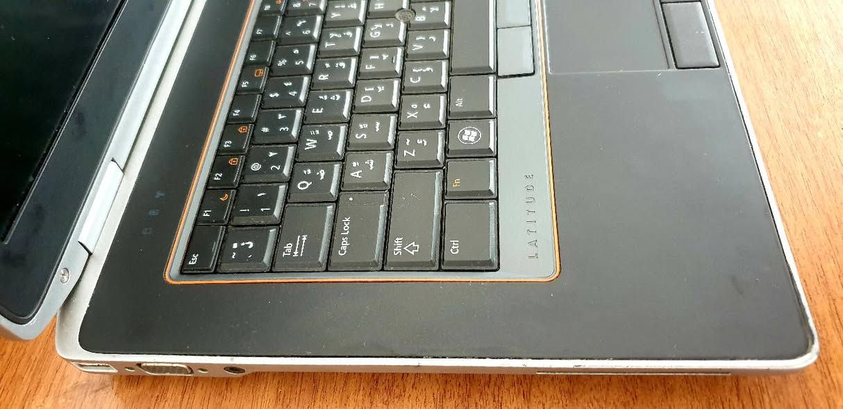 Dell core i5 الجيل الثاني 
الرام 6G الهارد 500G 
حجم الشاشة 14 
الكيبورد ضوئي 
البطارية جديدة 
مناسبة للدراسة والمكاتب والتصفح 
السعر 115 الف المكان بعقوبة


**إذا كنت صاحب هذا الإعلان وتريد حذفه لأي سبب، رجاءا أرسل رسالة إلى الدعم الفني**