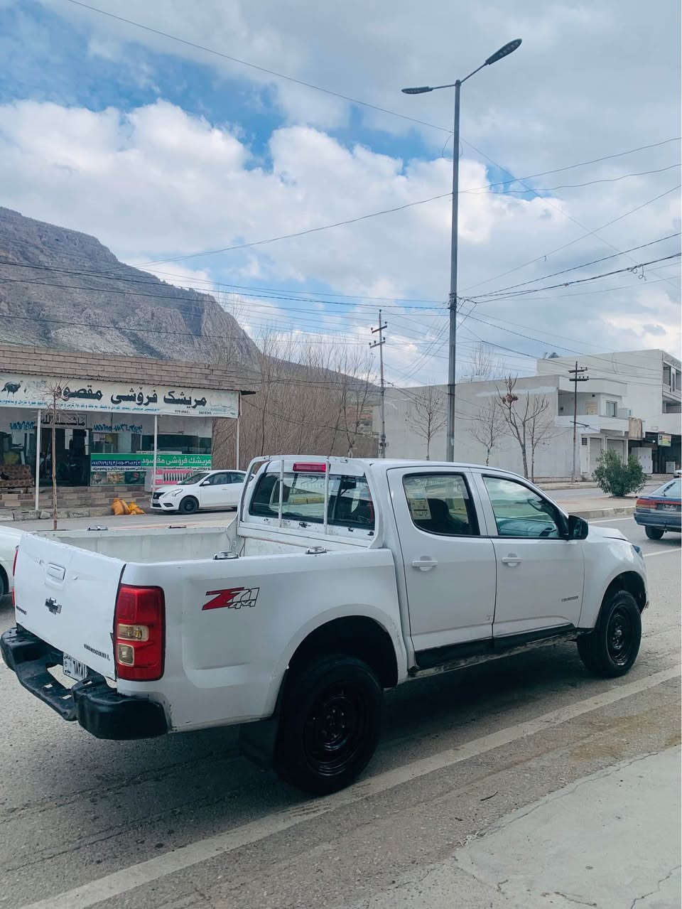 شۆفرلێت کۆلۆرادۆ2014بئ بۆیاخ هەزەو پاکانەی سۆرانە مەنفیست ئەسلی گیرو مەکینە بەشەرت مەکینە بەتە/***********/*********** سوران, أربيل
