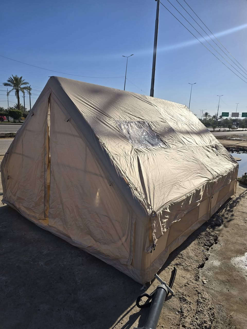 خيمه نفخ للبيع بسعر ٤٠٠ الف قياس ٤ م في ٣ ارتفاع مترين للاستفسار ع الخاص او موبايل ***********
