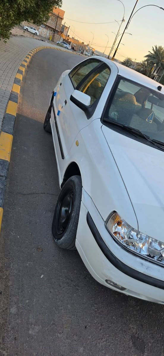 السلام عليكم
سمد مديل 2014
السياره مكفوله من الصبغ وتبديل 
حداديه كير مكينه مكفوله 
السياره بيه بارد شوف العين مو اهواي
سنويه الى ٢٠٢٨ تصقط شرط المدور رقم قاديسه 
مكان السياره نجف 
سعر السياره ٤٨ او بيه مجال بصيط
رقم مبايل ***********
