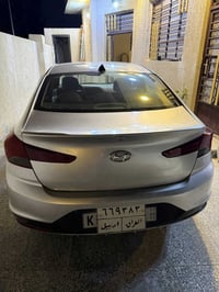 النترا 19 امريكي مصبوغ حزام ب115وبيها مجال 07838449983