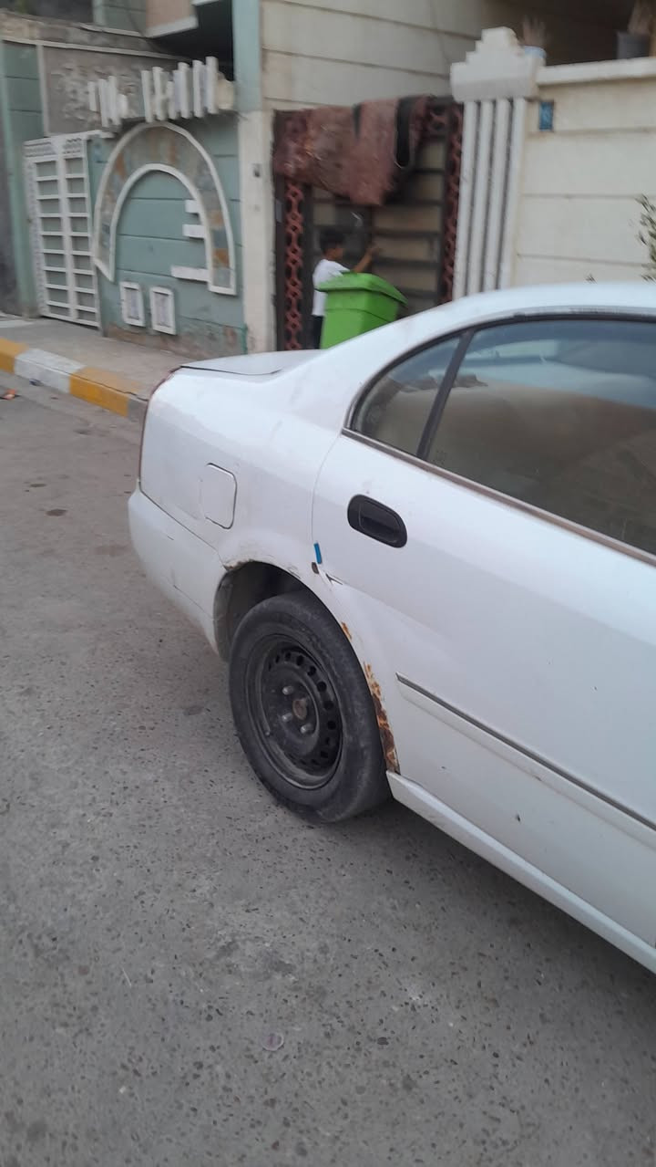 شيري استر ٢٠٠٨
محرك وكير مسيوبيشي لانسر بلادي مو تحوير 
تبريد
طخم تاير
كرسي كهرباء تدفىة كراسي
بردة بلادي 
شاشة 
رقم بغداد نكليزي 
السعر ٣٥ 
العنوان بغداد الشعب 
***********
